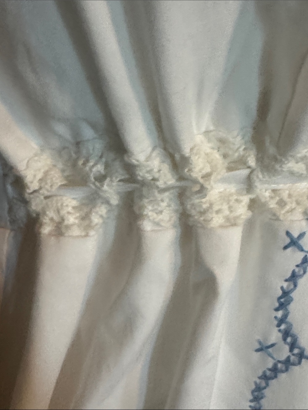 NWOT Moon River 100%Cotton White Maxi Dress w Blue Floral Embroidery SZ M - Picture 7 of 15